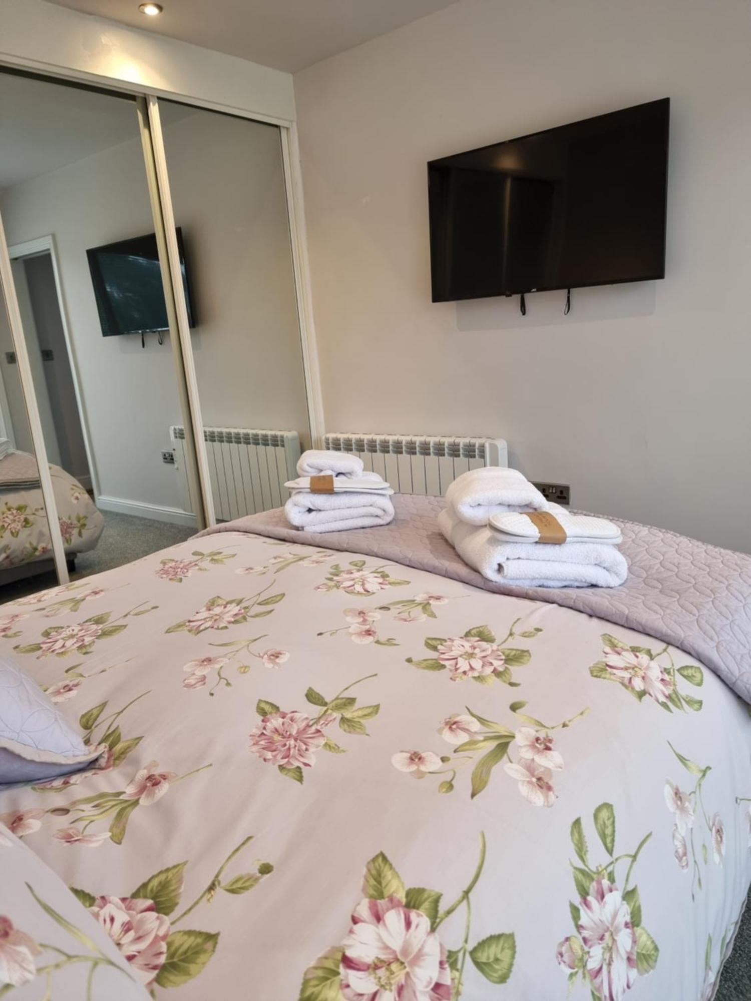 Begonia Cottage Briston Екстер'єр фото
