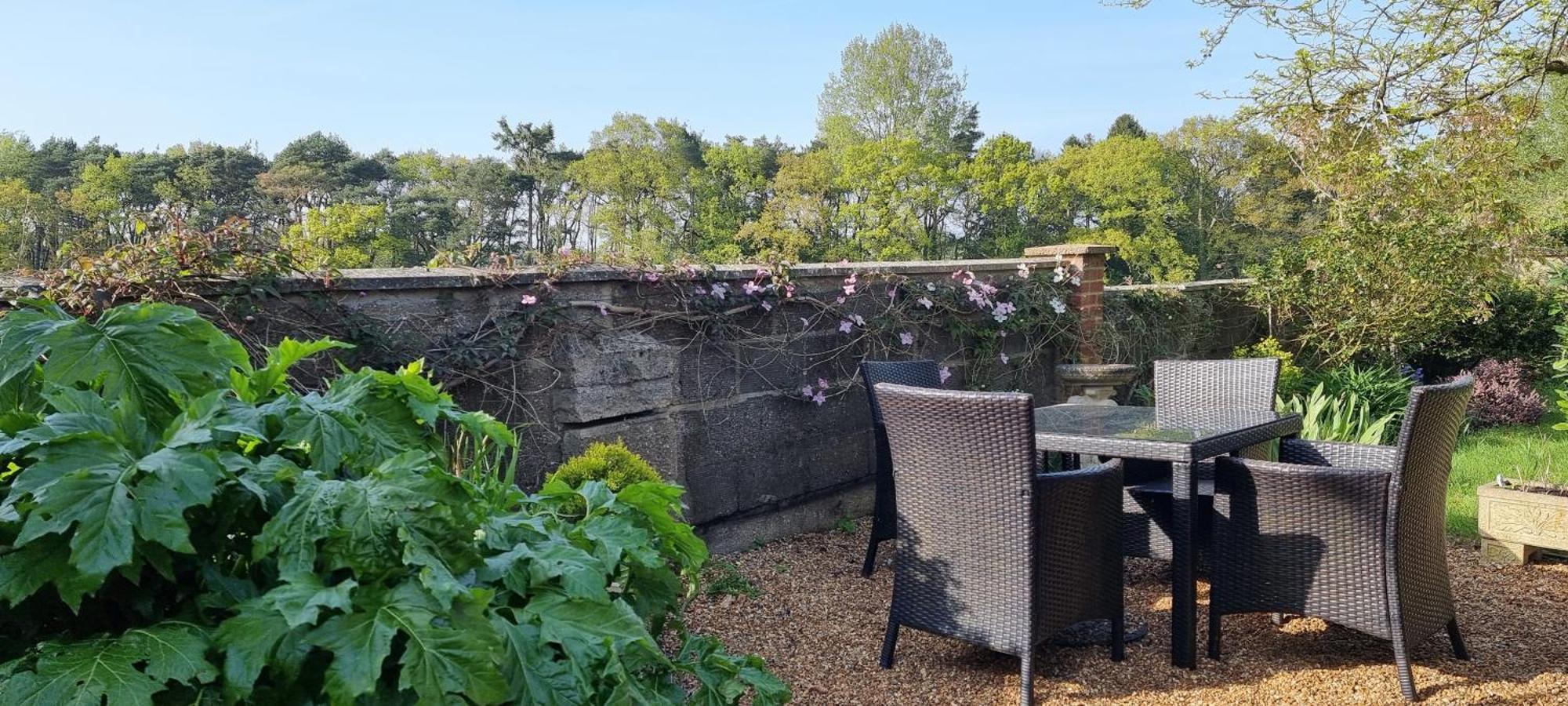 Begonia Cottage Briston Екстер'єр фото